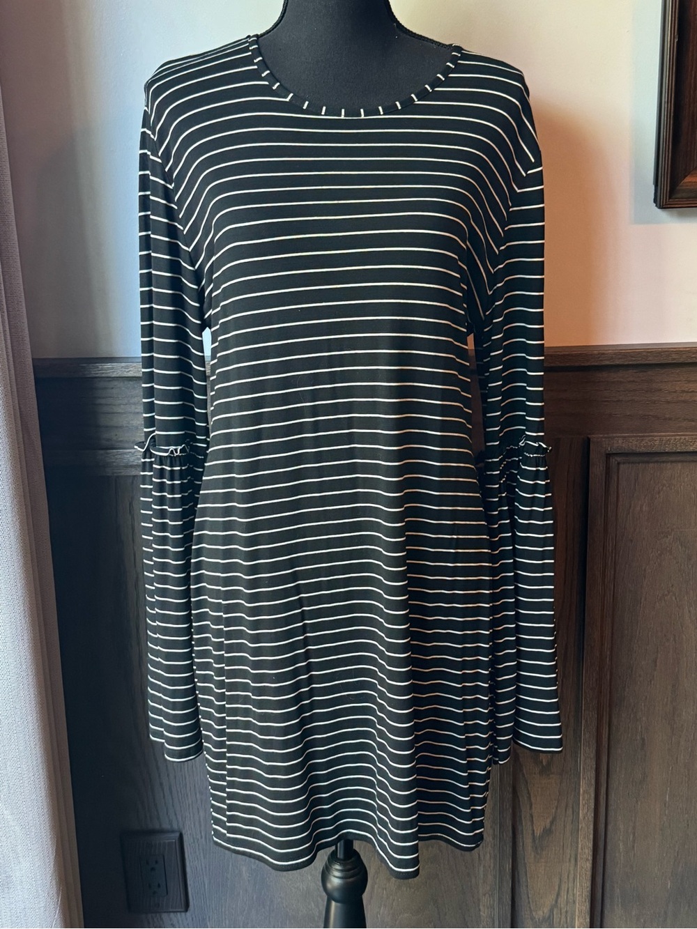 Boohoo Black & White Striped Long Sleeve Swing Dress Sz 12